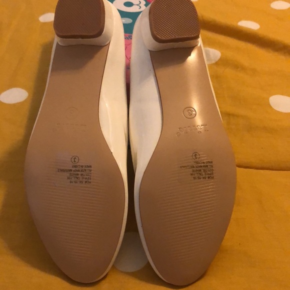 Girls white patent leather dress shoe - Picture 3 of 3